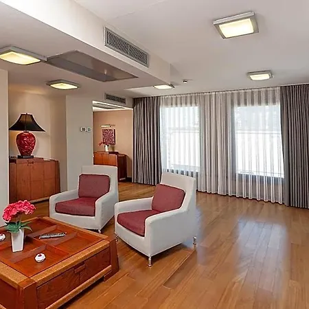 Hotel Nippon